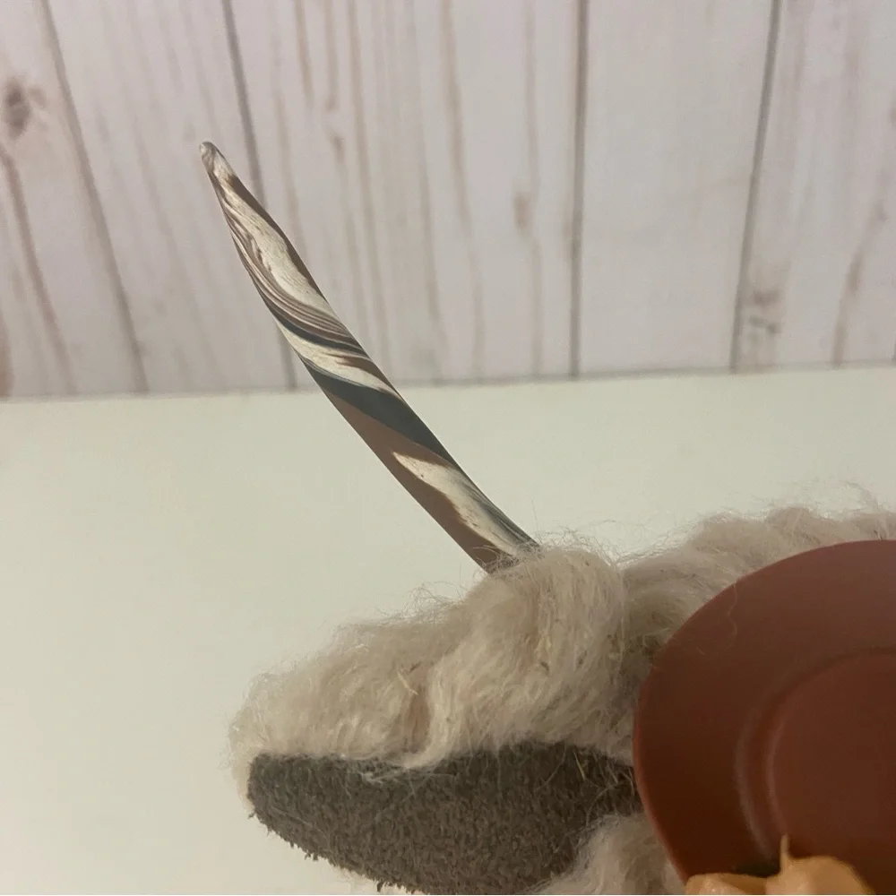 Highland Cow Coo Gnome Champagne Mongolian Fur Cowboy Hat Handmade Farmhouse - Picture 12 of 14